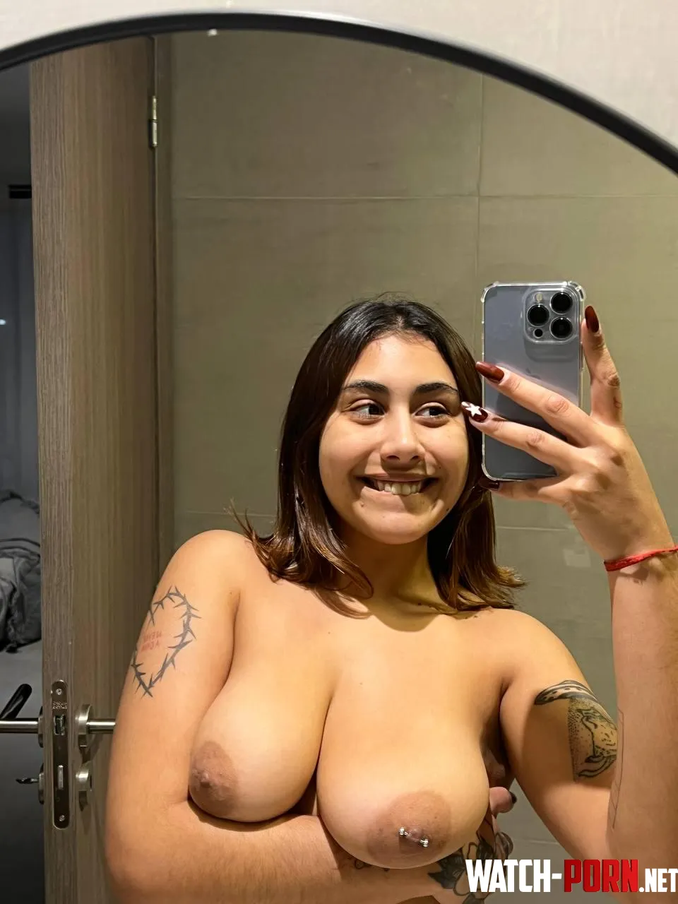 my huge boobs needs someone good with their hands to play with them by flora_OFxo