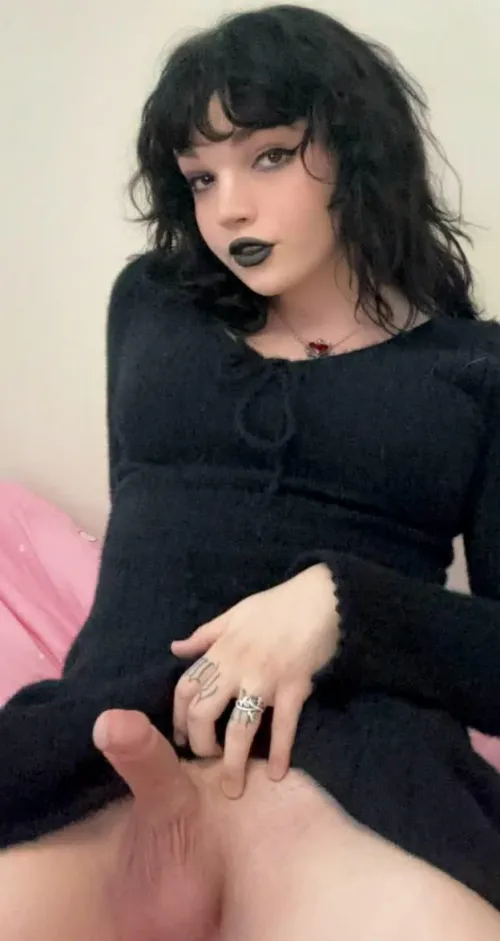 Thumbnail Goth Girls with Cocks: LaurnPoole in Shemale_Big_Cock Category