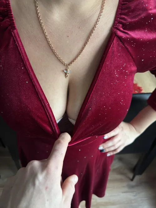 Thumbnail Angelfromheavenn_'s Technique Reveal: Downblouse Mystery