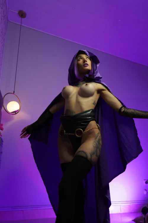 Thumbnail Raven Cosplay by Zoe Cox: A Stunning Cosplaygirls Creation