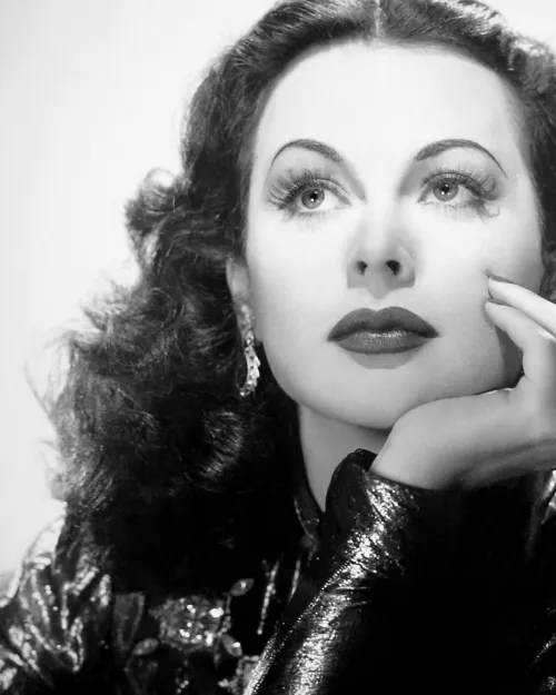 Thumbnail Classic Beauty: Hedy Lamarr | HeartbreakIs1Thing