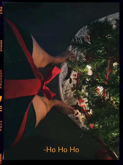 Thumbnail SexyWolf87's Christmas Delight: Bulging Fun