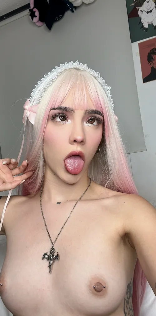 Thumbnail Tongue Ready: Graceful-Maria's RealAhegao Seduction