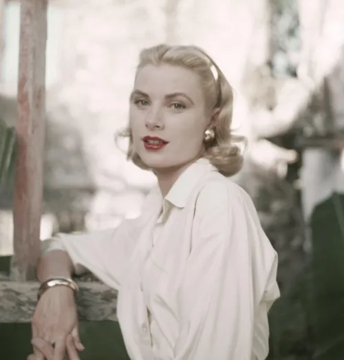 Thumbnail Grace Kelly by salinamelanie | PrettyGirls