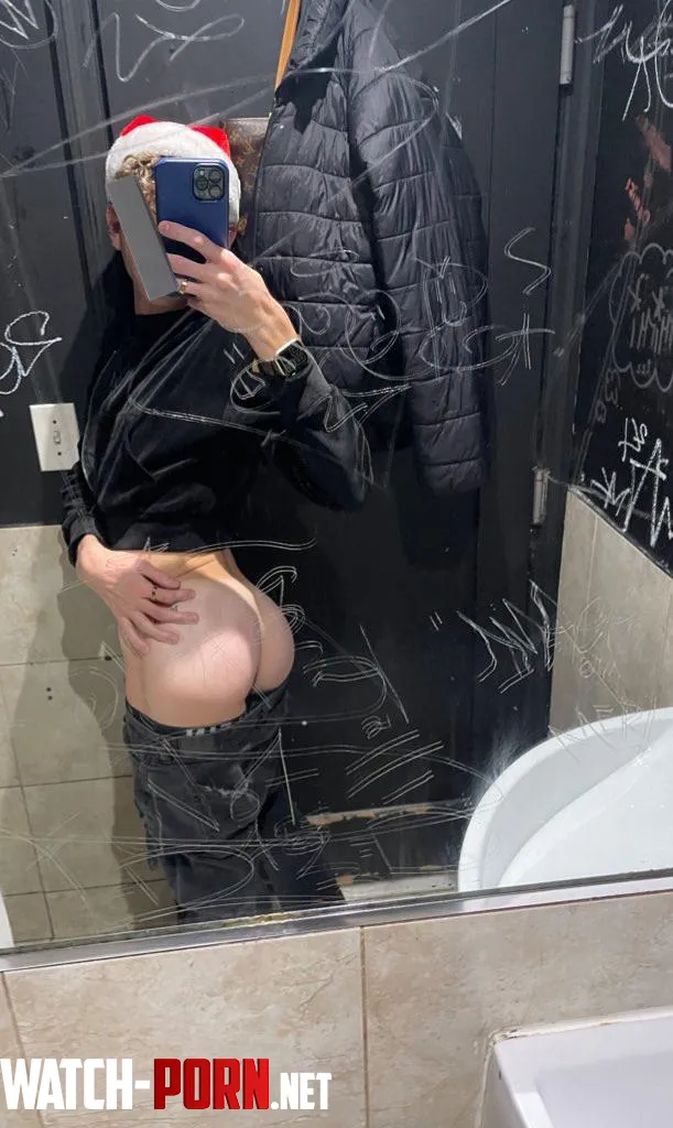 20 getting wilding in the public bathroom  by Lust_for_JakeAxxx