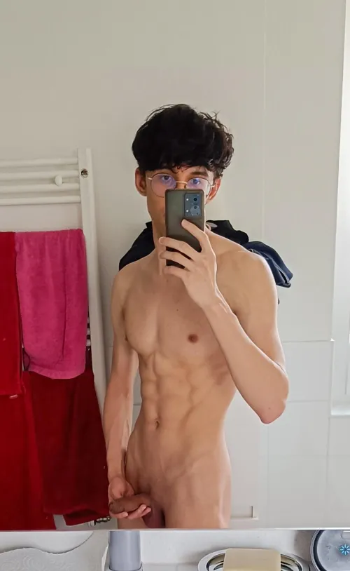 Thumbnail Unveiling After Shower Nude Delights: A Look into Twinks Lifestyle by Prissyboy