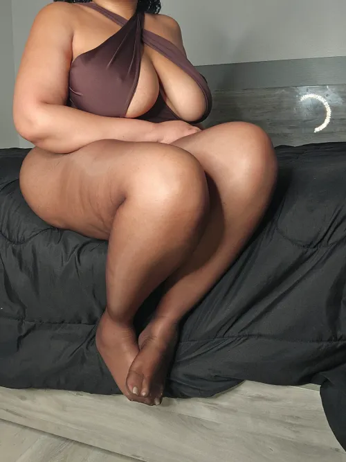 Thumbnail Curvaceous Nylons: Sensuality in Every Curve | alexalee_ebonynylons