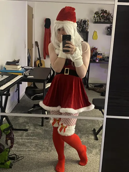 Thumbnail Season's Greetings: Join VisualLumpy1749 for a Good Christmas - Festive Femboy Fun