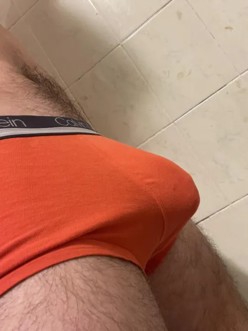 Thumbnail 22yo Bulge: What Do We Think? Let's Find Out!