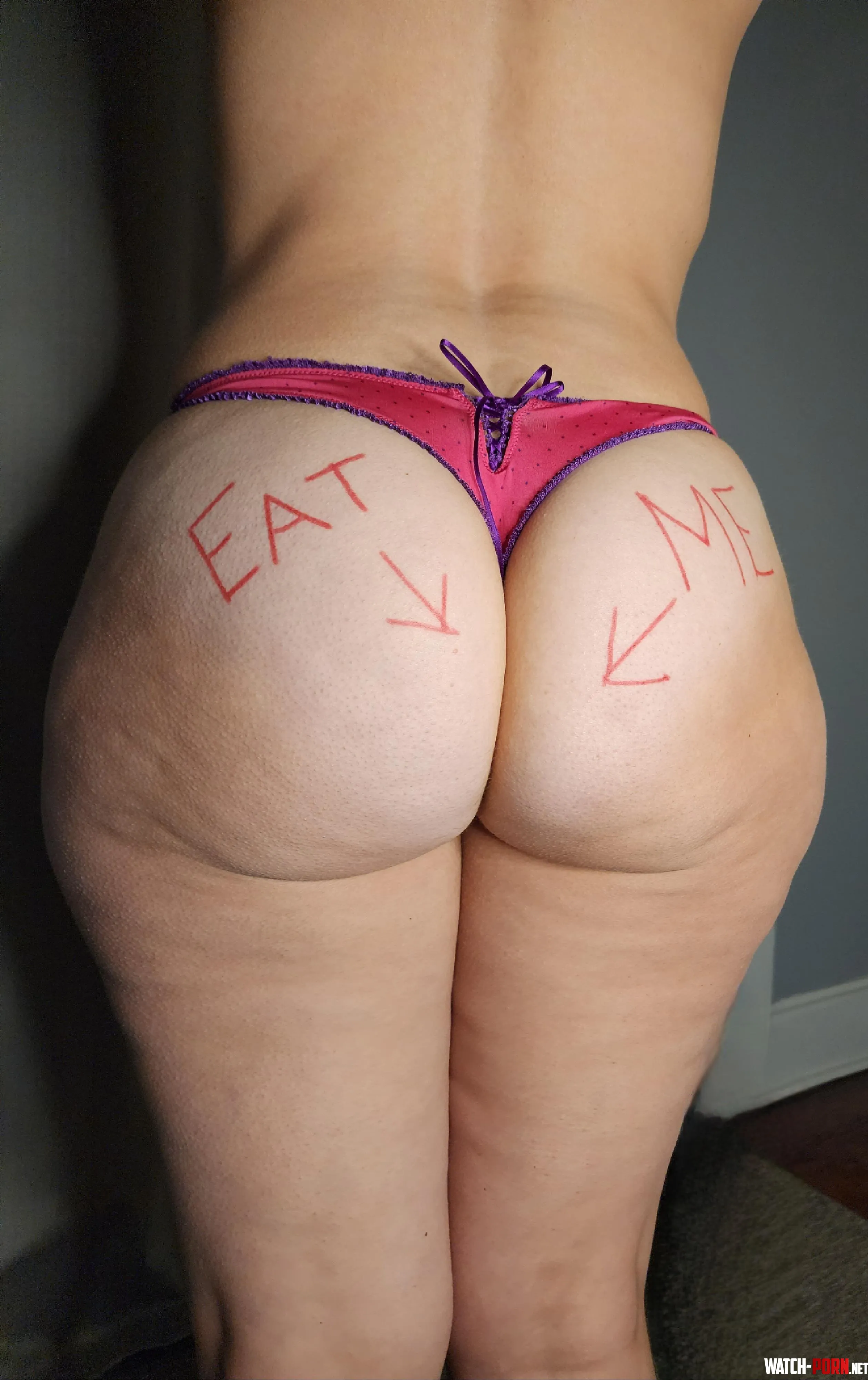 Eat my milf booty please  by curvy_mommy_