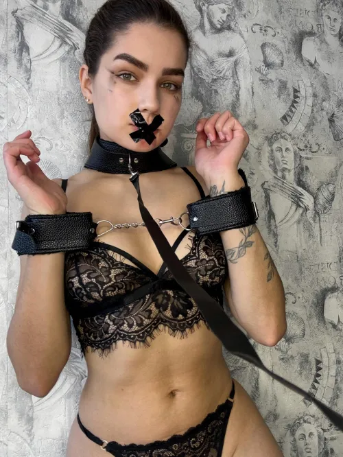 Thumbnail Experiencing collared: AliceFox's Collar Adventure