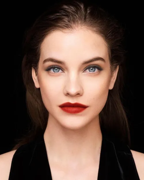 Thumbnail Barbara Palvin: A Spotlight on the Stunning Model Conscious-Dingo4463