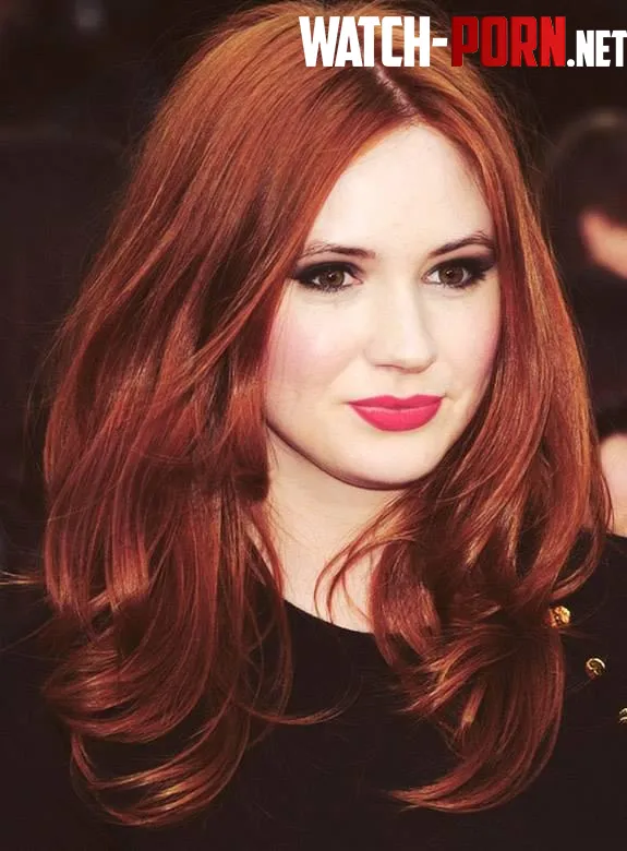 Karen Gillan by Mother_Task_2708