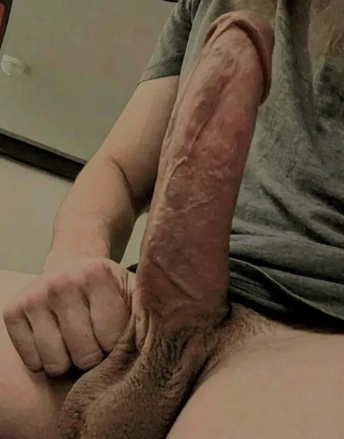 Thumbnail MassiveCock Talk: Is This a Good BF Dick? - By Averagecanadianfella