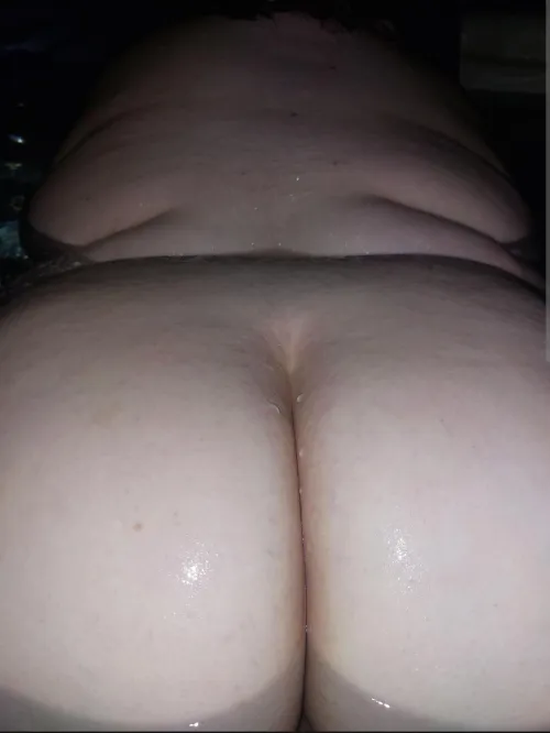 Thumbnail Huge Fat Ass Appeal: Exploring Sensuality with brandibellissbbw