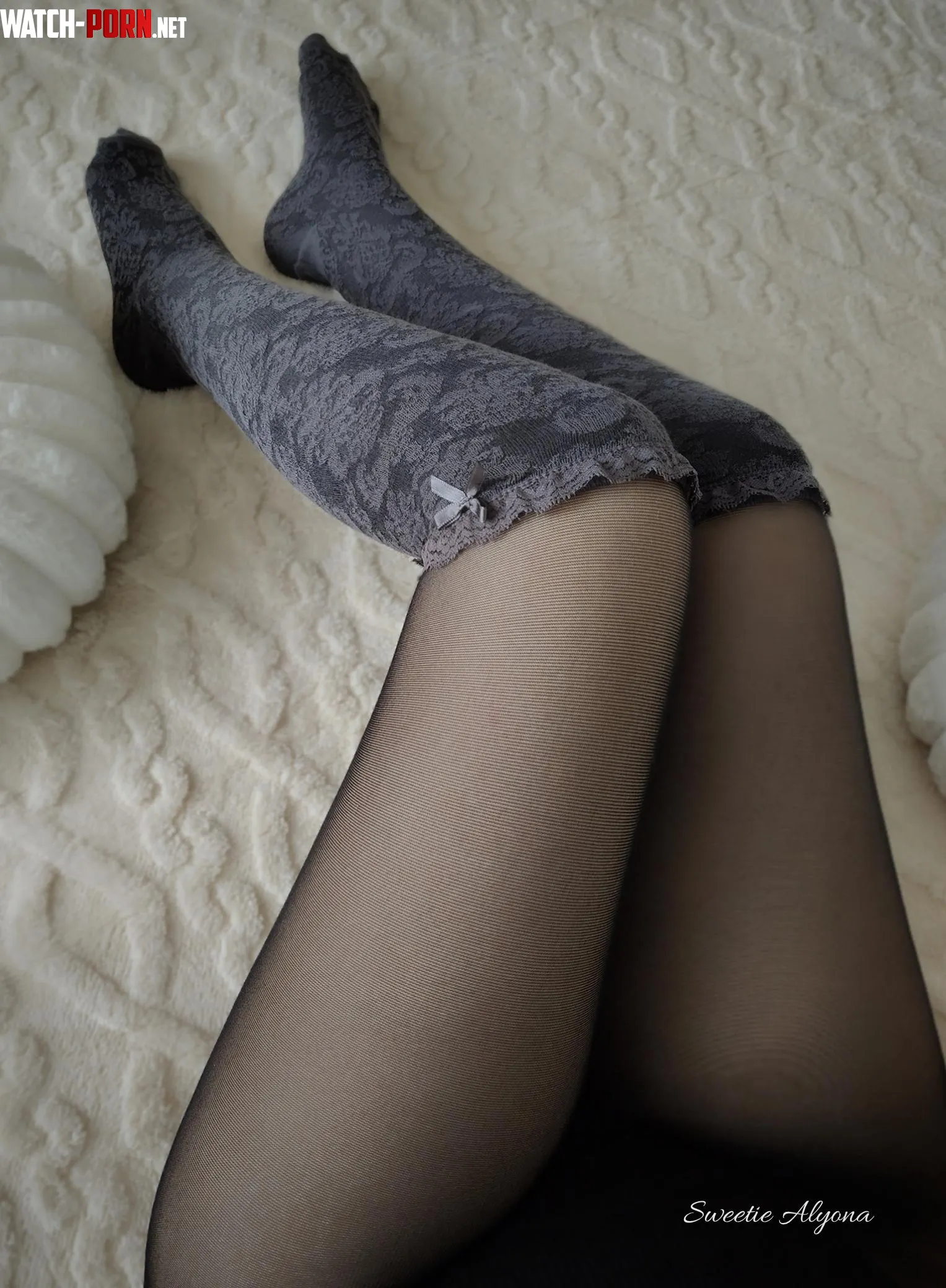 Pantyhose and cute knee socks  by SweetieAlyona