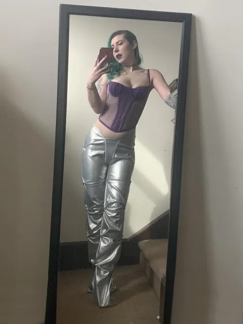 Thumbnail Pretty in a Corset: MirrorSelfie Selfie by sirenskiss3