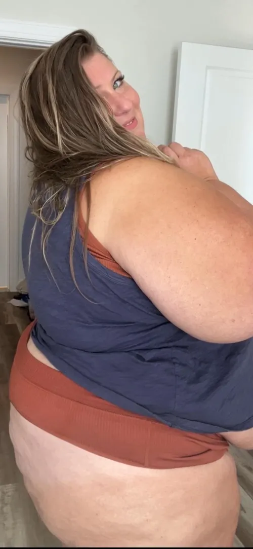 Thumbnail LovelyXXXLondyn's Description: Soft and Very Playful in ssbbw