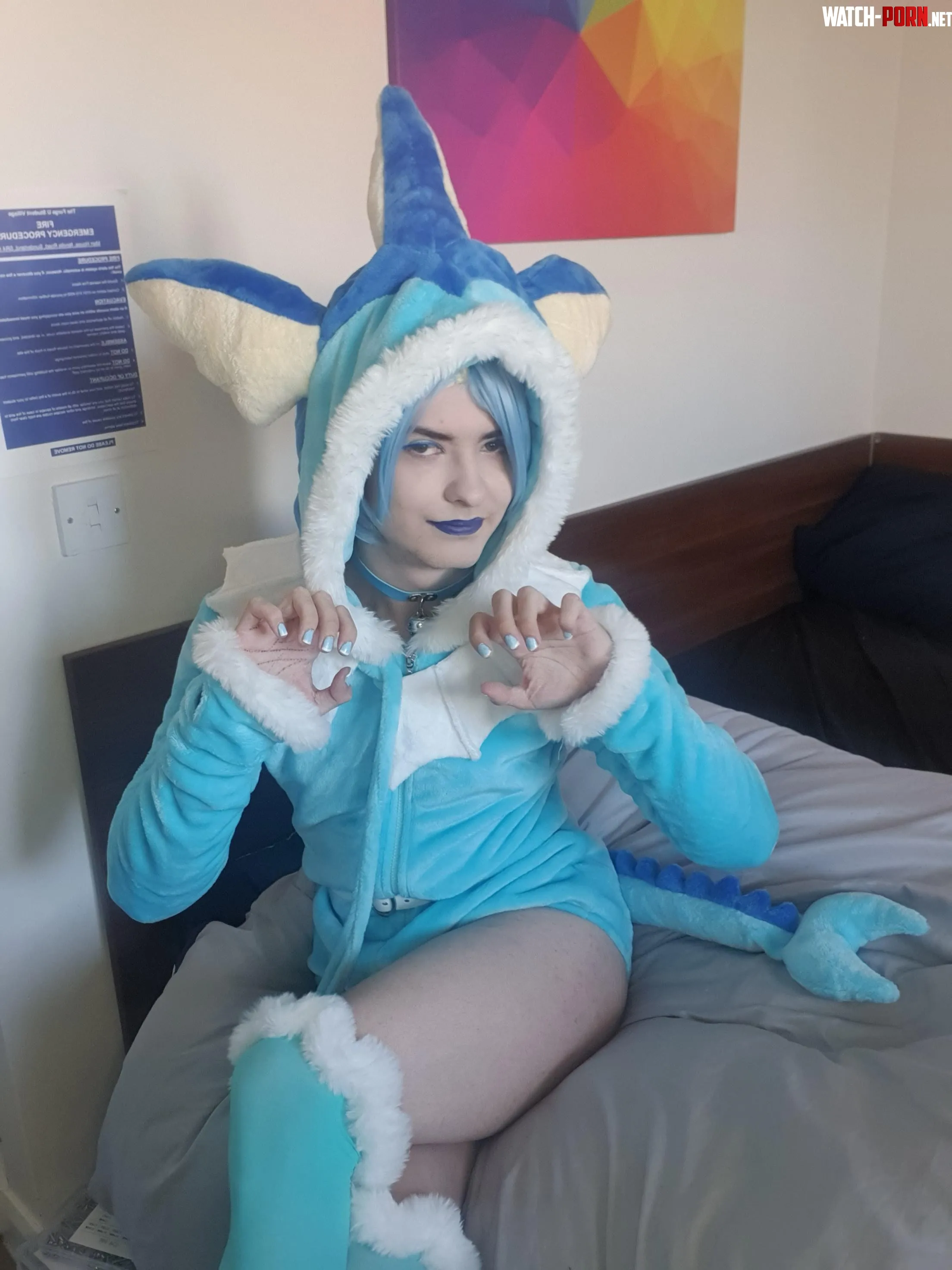 A wild gayporeon appears by A5hunera