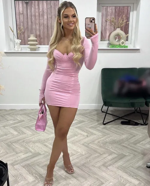 Thumbnail Pretty in Pink: Exploring the Latest Tight Dresses Trends by PornJunkie12