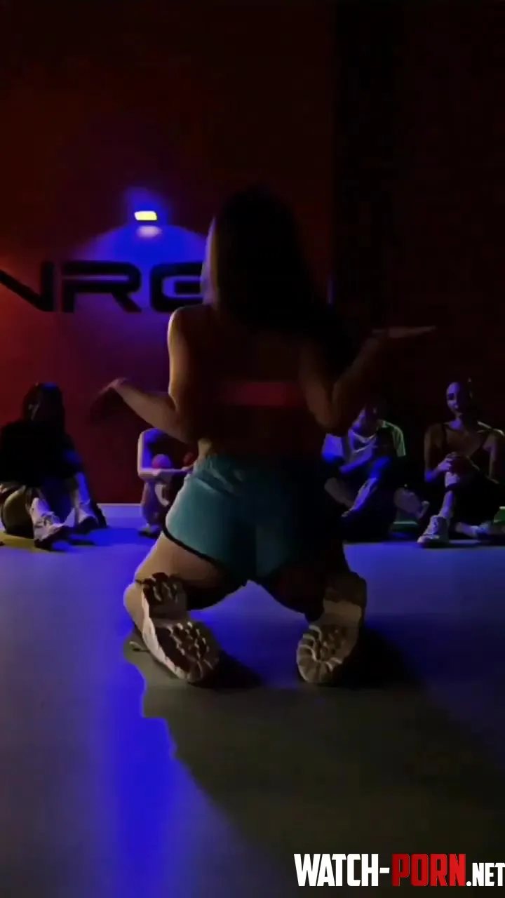 Does anyone have full video of this dance girl by Distinct_Layer9009