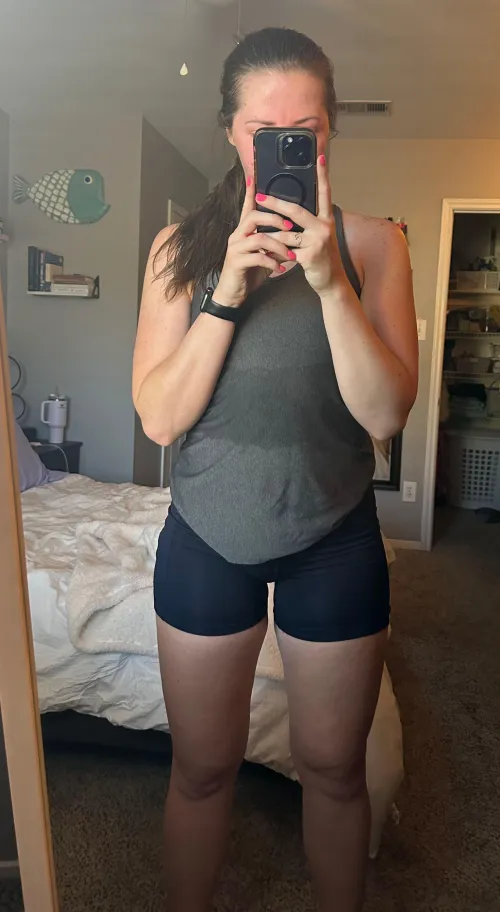 Thumbnail After a Run: Dive into the World of SweatyGirls with cumwcourt