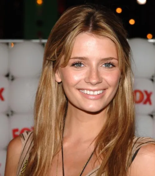 Thumbnail Mischa Barton: A Timeless Elegance | veil18