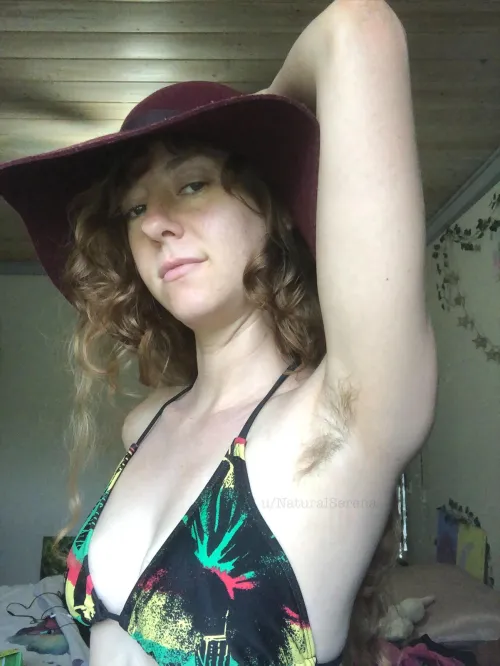 Thumbnail NaturalSerena Proudly Displays Hairy Armpits