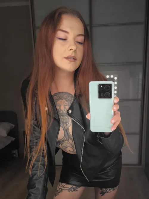 Thumbnail InkRuby Portrays Rebel Look in Leather and Ink-Loving PunkGirls