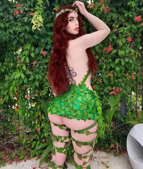 Thumbnail Handmade Poison Ivy Cosplay for Your Crown | Ok_Snow_1892