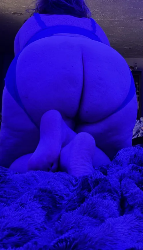 Thumbnail Confidence Boost: Displaying My Big Booty by HappyHiker627 | bigasses