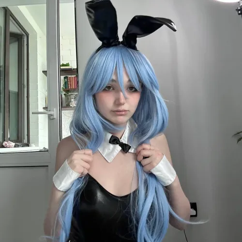 Thumbnail Bunny Girl Sensation: Alice's Cosplay Masterpiece