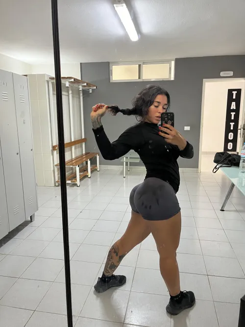 Thumbnail Booty Appreciation: Capturing Perfection in Selfies by Babyxcakess