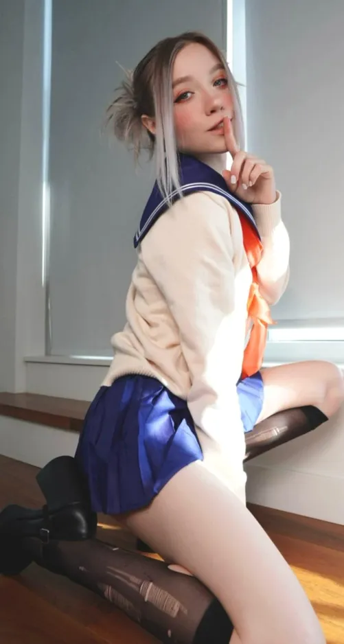 Thumbnail Himiko Toga Cosplay: My Hero Academia by ShyVelvetRose | cosplaygirls