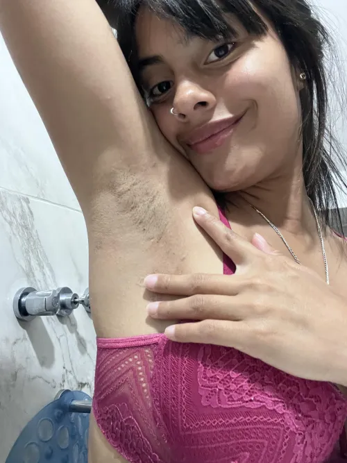 Thumbnail 'Could You Suck Them Before I Shower' by florcitamoro in Armpit Fetish