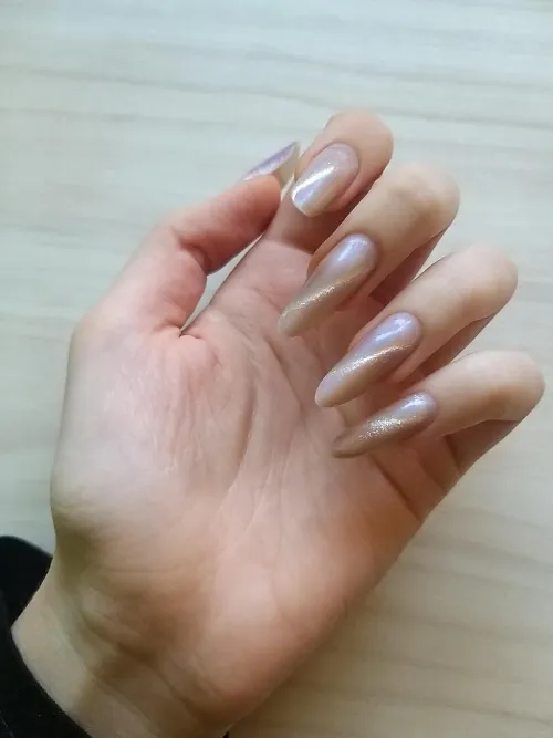 Thumbnail Sparkly clean luxurious by girlbossvixxen in nailFetish