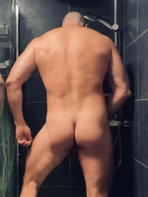 Thumbnail CryptographerBig2790 Presents an 'ASStetic Body' on OnlyFans