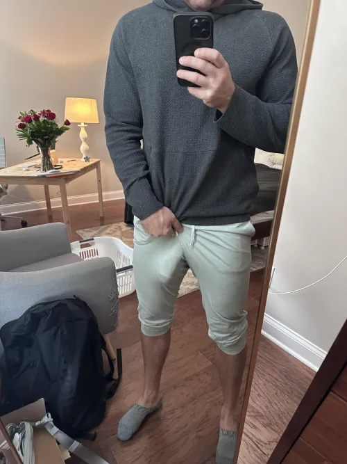 Thumbnail Gray Sweatpant Season is Upon Us: SexOneFive's Take | Bulges