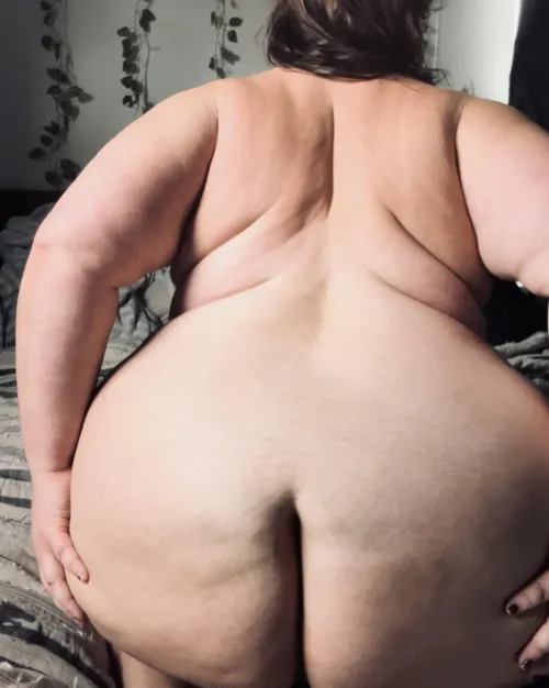 Thumbnail mmunch333's Alluring Hips in OnlyFans101