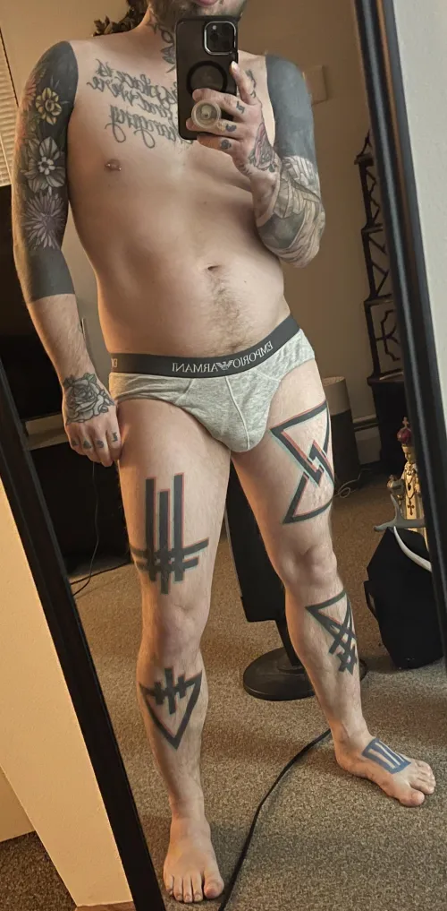 Thumbnail Tatt2ddude37 Tempts with Briefs: Uncover More in Gaymersgonewild