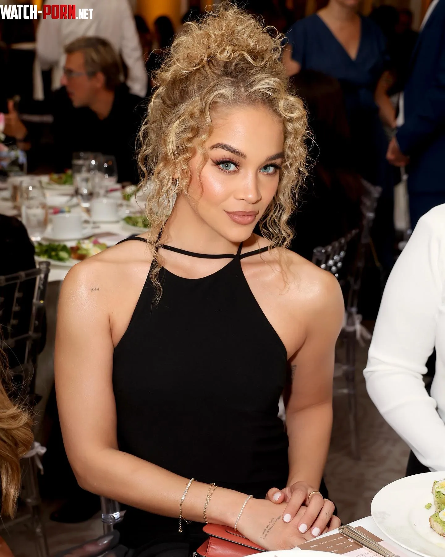 Jasmine Sanders by Ooperatur