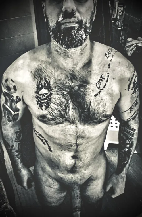 Thumbnail Happy Monday Vibes: Join the Charm of hotguyswithtattoos