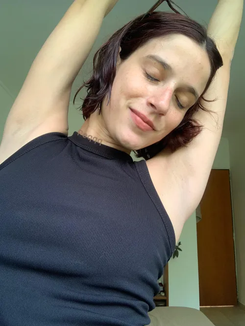 Thumbnail Armpit Allure: Inviting Appreciation and Admiration