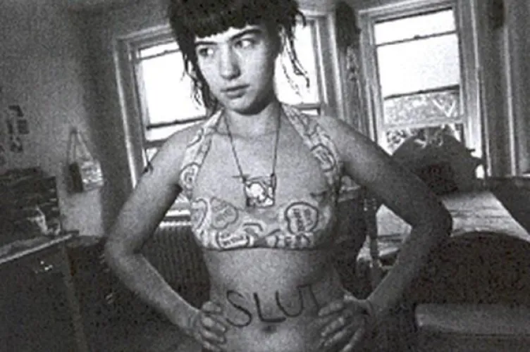 Thumbnail Kathleen Hanna Bikini Kill: A Punk Icon by Louielove1234