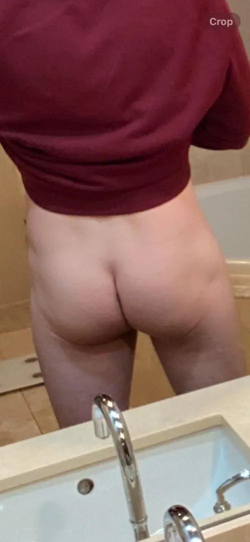 Thumbnail Opinions Sought: Rare Display of Ass by throwaway183216 in the Manass Category