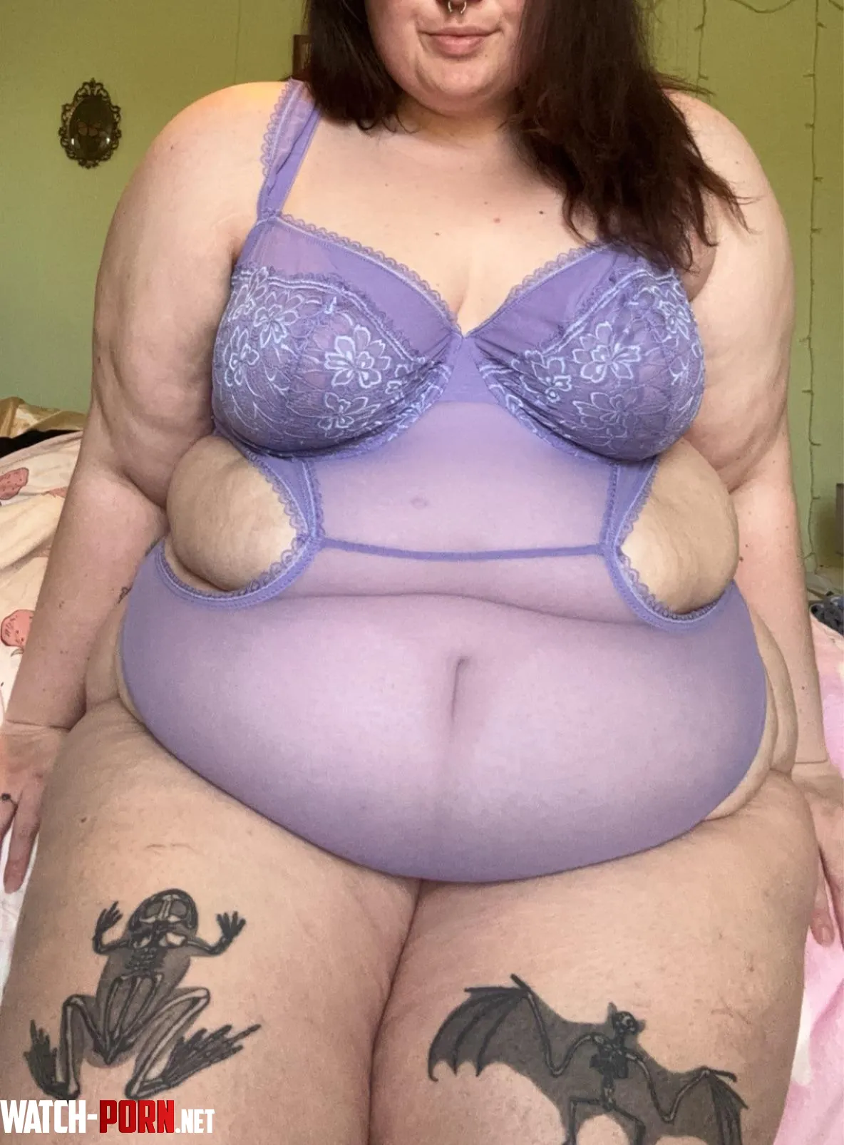 I think my body looks good in purple  by curvyblair