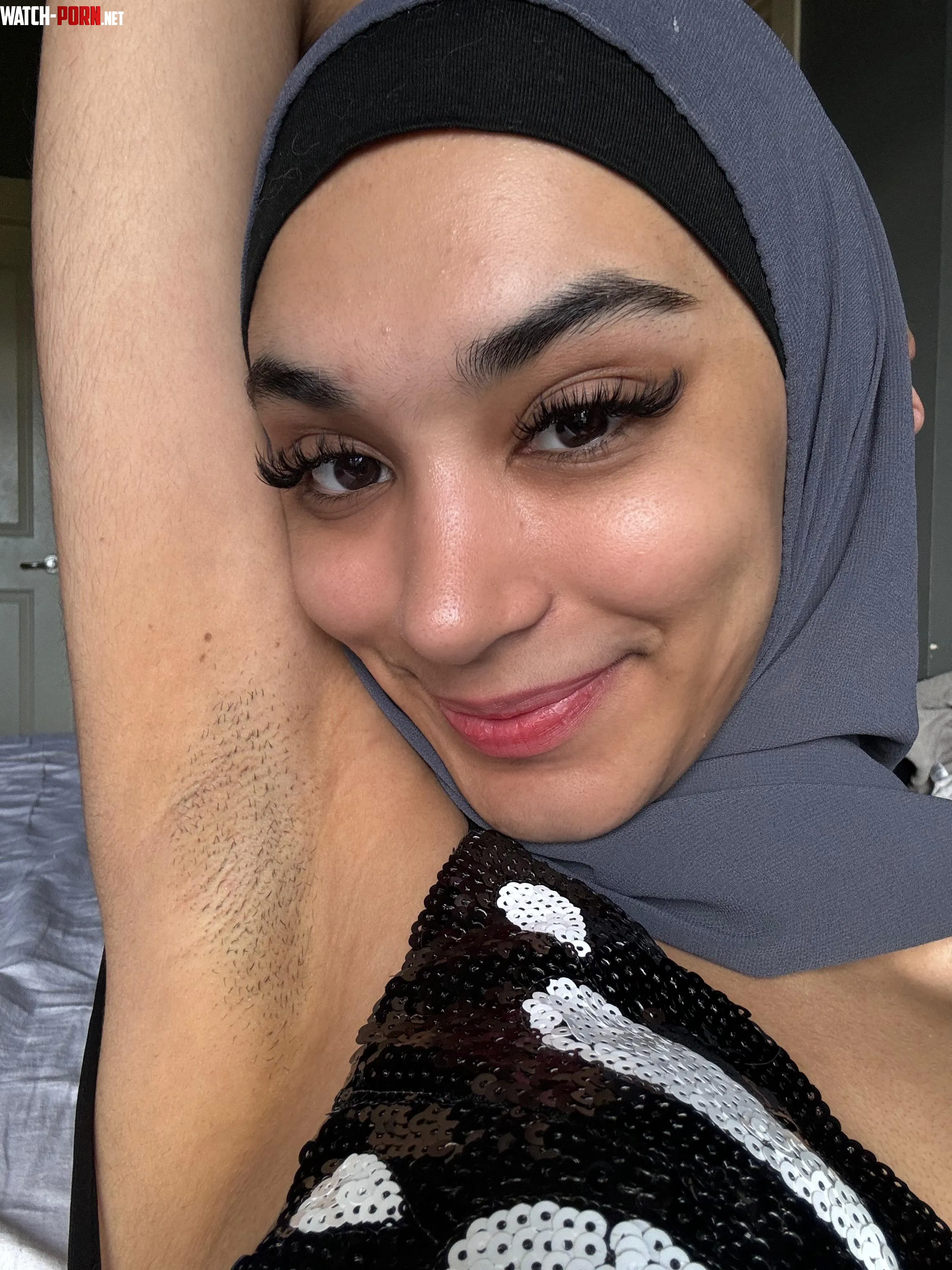 Armpit hair is growing back slowly  by Saharbbyy