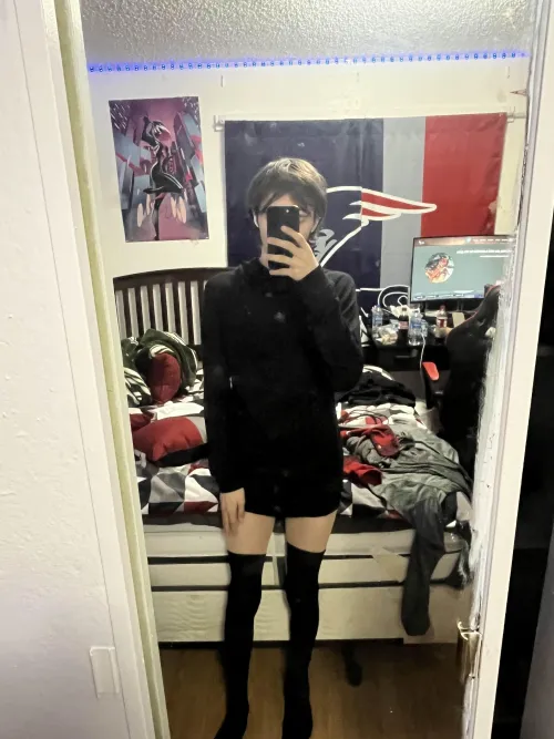 Thumbnail Sp00kieGh0sty's First 2025 Pic as a femboy