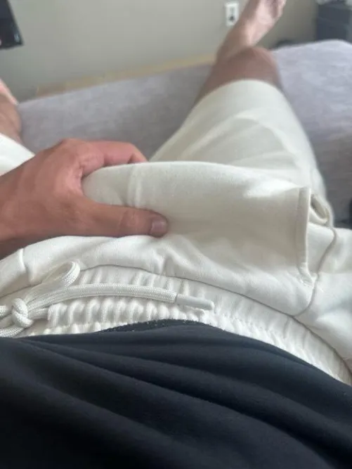 Thumbnail Bulges: Discovering the Daring Semi-Hard Bulge – A 26-Year-Old Dutch Tale by blackpencil199