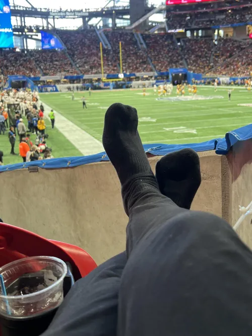 Thumbnail Peach Bowl Sweats: FortWorthyFeet's Stylish Moves in socksgonewild